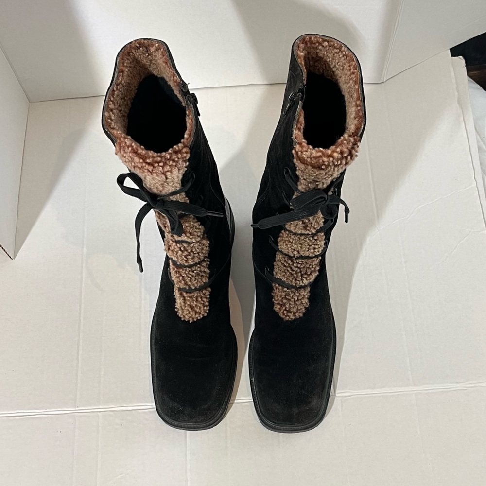 Stuart Weitzman Sherpa Lined Boots - Picture 7 of 11